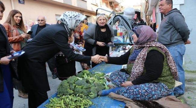 Ayşen Zeybekci'den pazar ziyareti