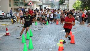 Başkan Ünsal ‘Sokak Senin’ coşkusuna ortak oldu 