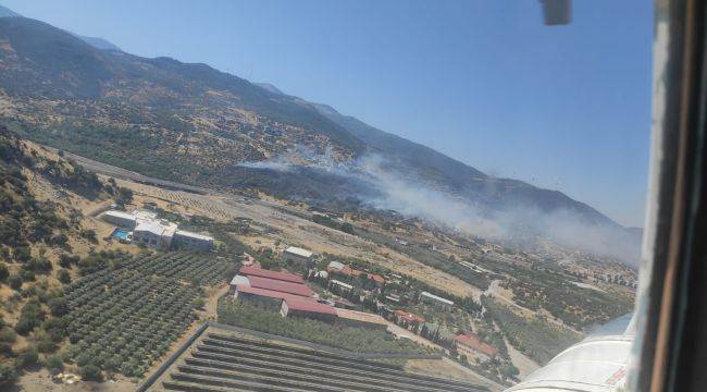 İzmir’in Menemen İlçesindeki Yangına Müdahale Sürüyor