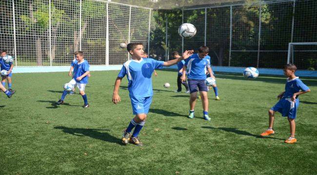 Büyükşehir’in Yaz Spor Okullarına Büyük İlgi 