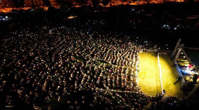 Çandarlı’da Festival Coşkusu Öykü Gürman Konseri İle Taçlandı