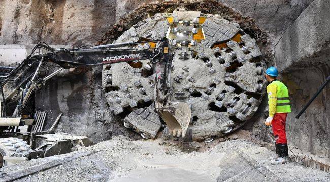 Buca Metrosu’nda Yoğun Tempo