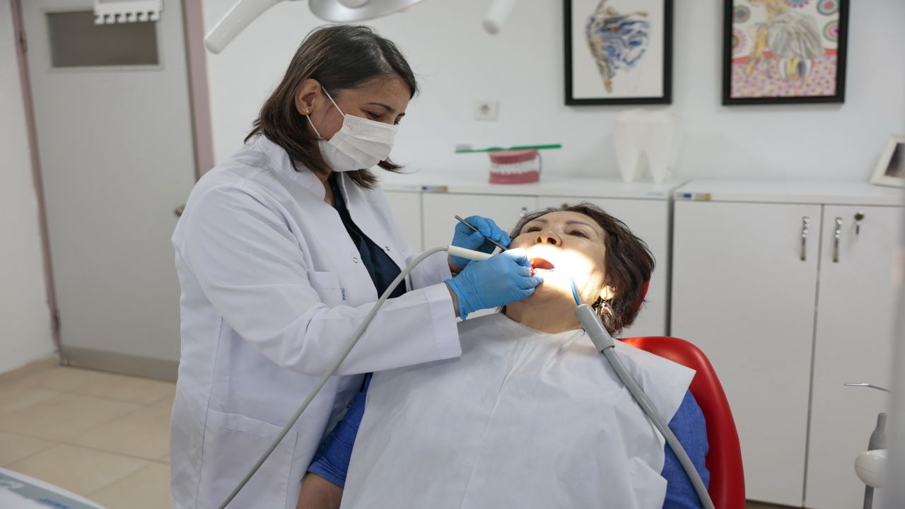 Konak’ta Ücretsiz Diş Sağlığı Hizmeti Dönemi Başlıyor