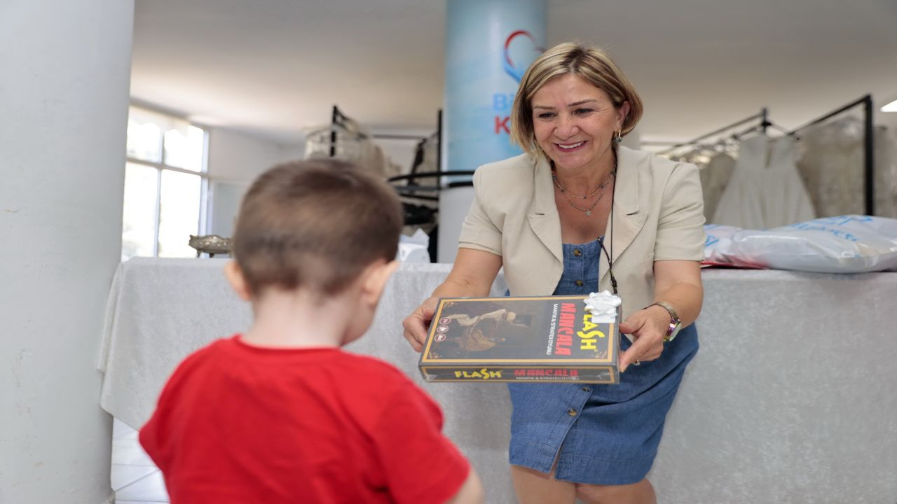 Konak Belediyesi’nden Kurban Bayramı Hediyesi