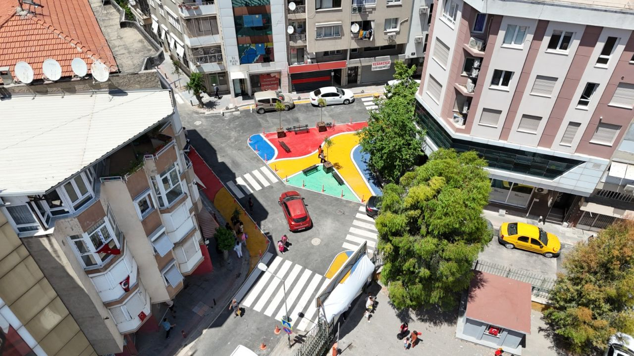 Konak’ta Okul Yollarına Renkli Dokunuş