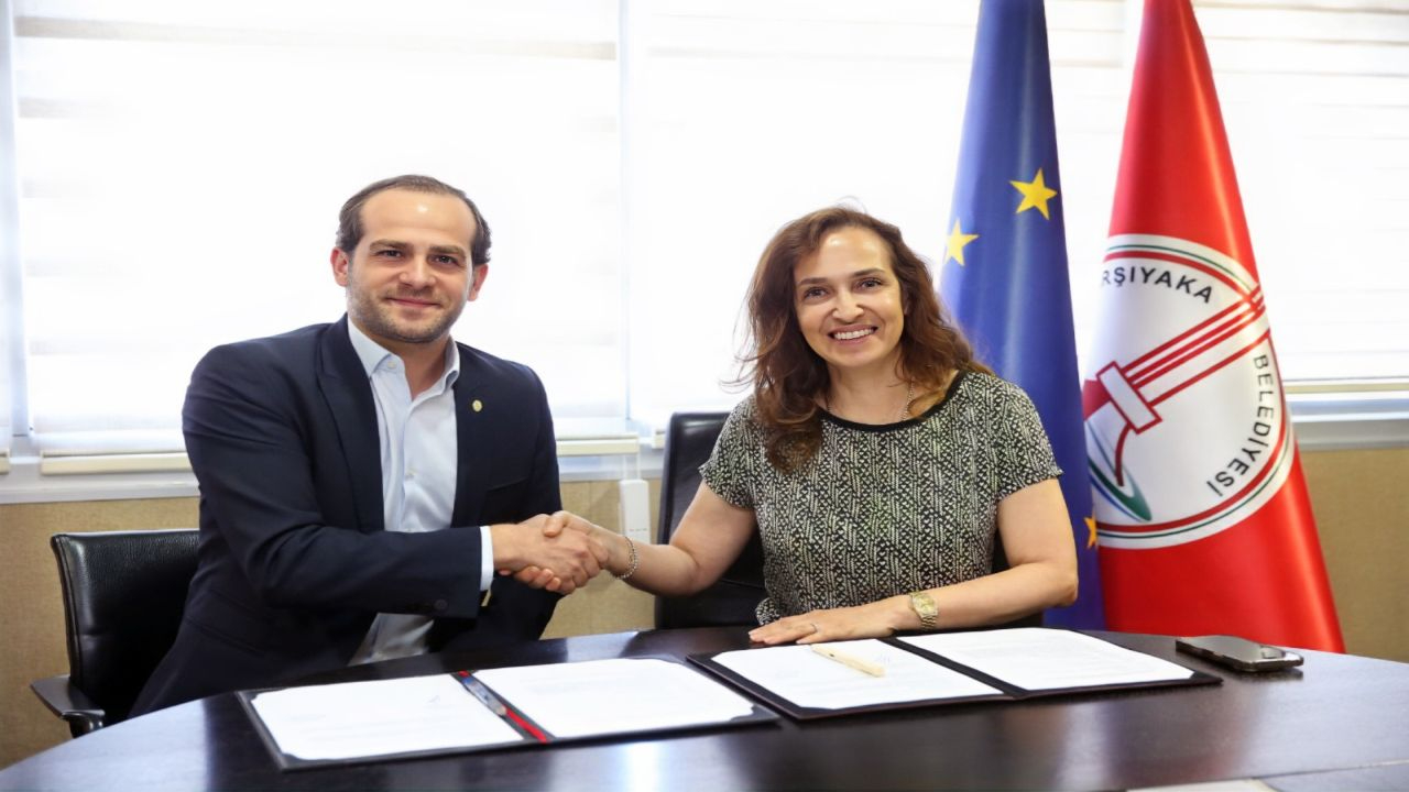 Karşıyaka’da ‘sağlıklı kentleşme’ için imzalar atıldı