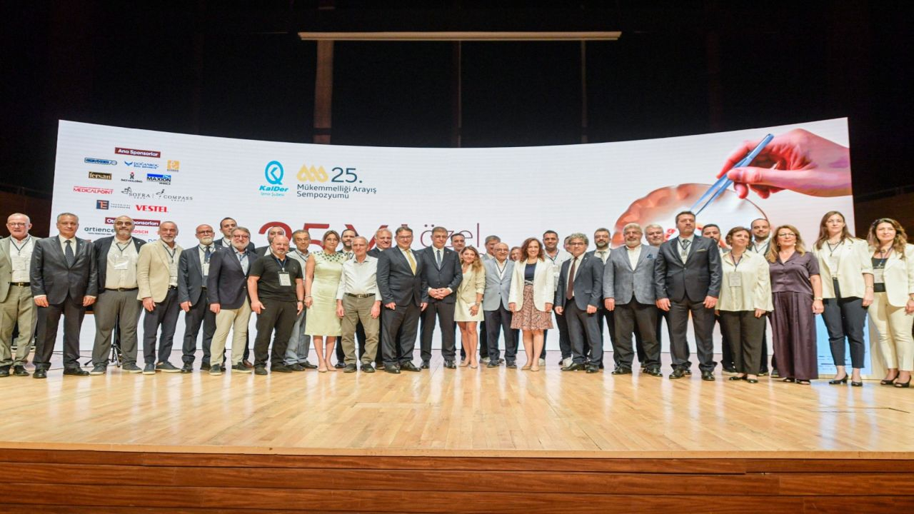 İzmir Büyükşehir Mükemmelliği Arayış Sempozyumu’ndan ödülle ayrıldı