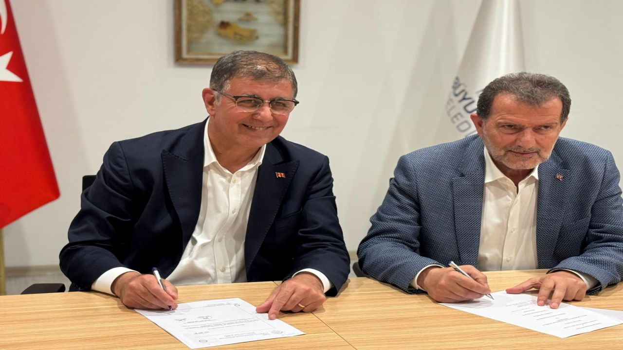 İZDENİZ'de imzalar atıldı