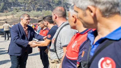 Başkan Tugay yangından etkilenen vatandaşları ziyaret etti
