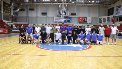 Sporcu fabrikası iş başında