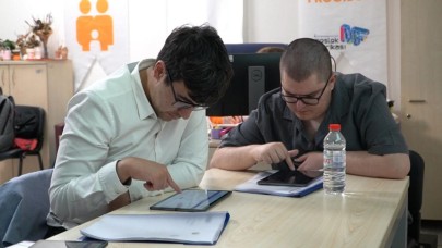 İŞ-İN hem işe hem hayata hazırlıyor