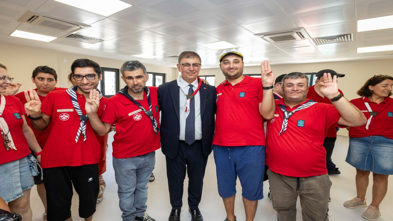 Tugay'dan Engelli Çalışmaları Merkezi’ne ziyaret