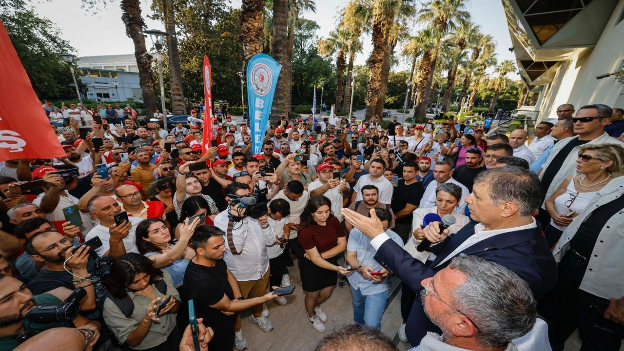 Başkan Tugay müjdeyi verdi: Tüm işçiler geri alınacak