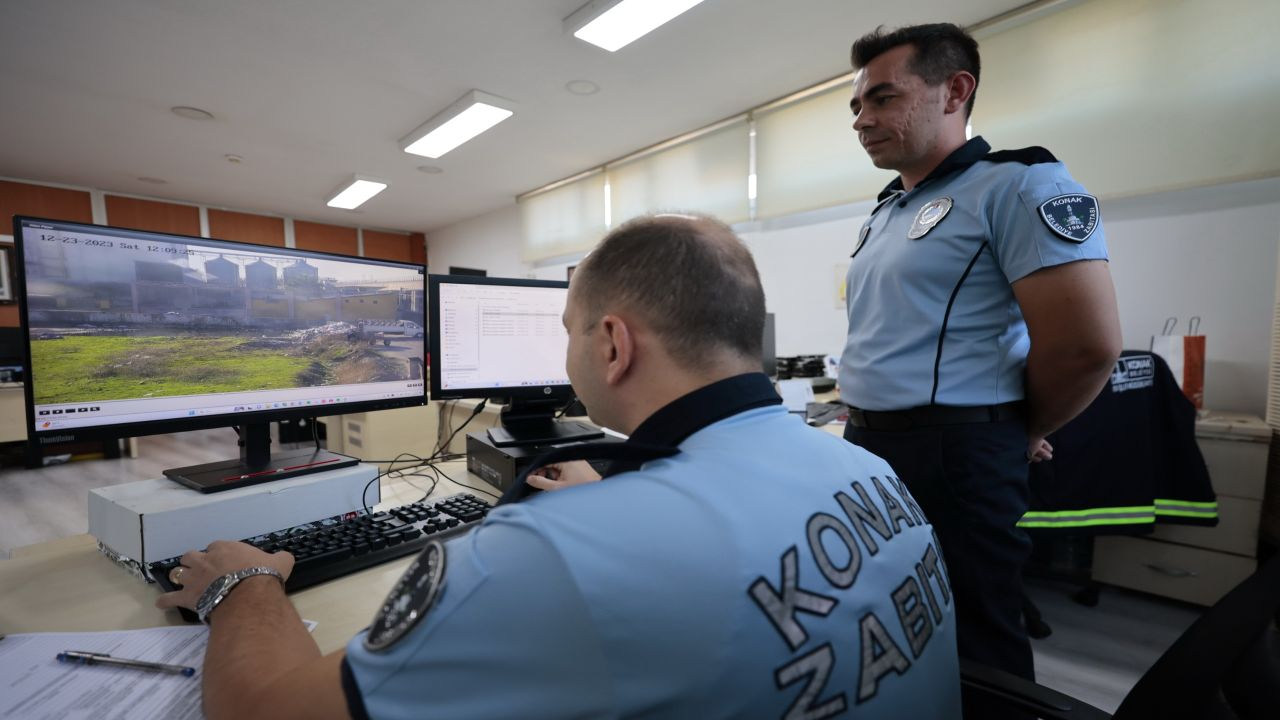 Konak’ta çevreyi kirletenlere kameralı takip