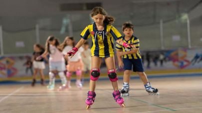 İzmir’de tekerlekli paten kursuna ilgi yoğun