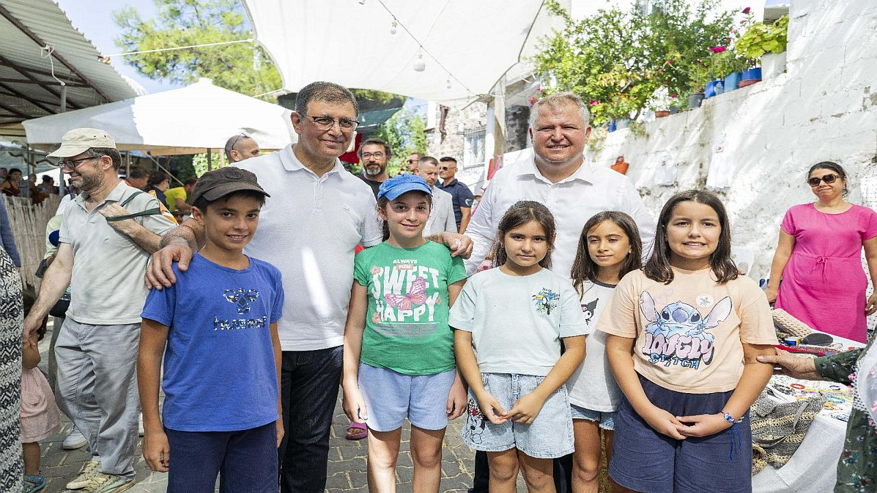 Başkan Tugay, Oyuk Festivali'nde yurttaşlarla buluştu
