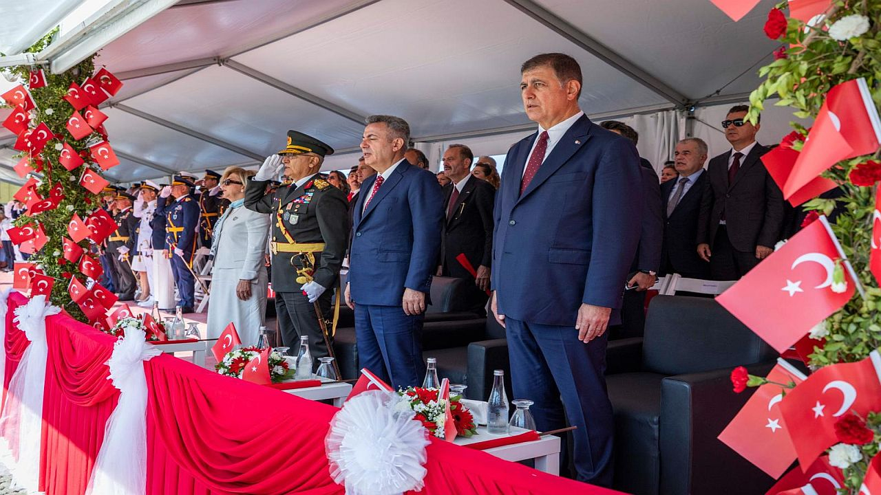 İzmir'de 30 Ağustos coşkusu