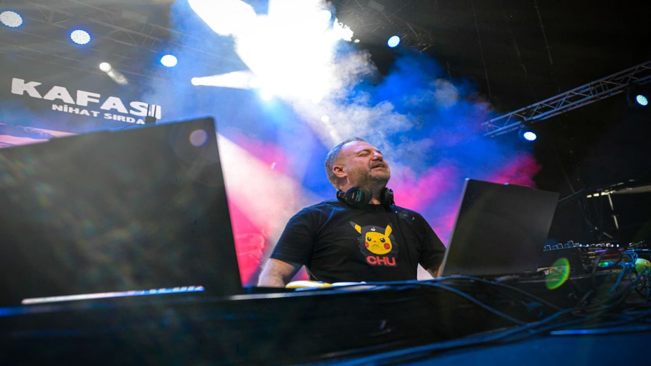 İEF’de 90’lar gecesi