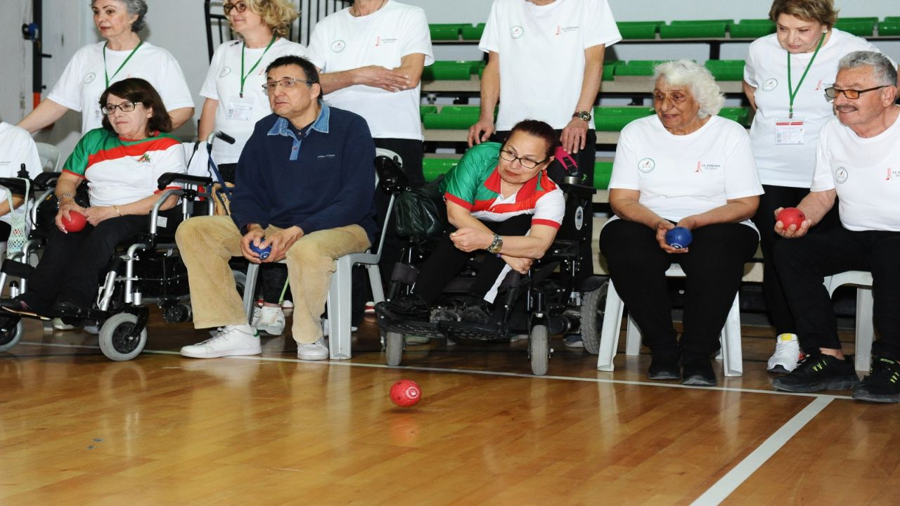 3. Yaş Üniversitesi’nde yeni dönem başlıyor!