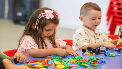 Buca’da ailelerin yüzünü güldüren eğitim hizmeti