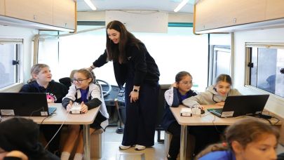 Deniztemizturmepa Mavi Nefes Eğitim Otobüsü Ayvalık’ta