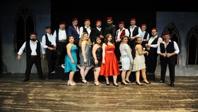 Karşıyaka Belediye Tiyatrosu 4 Ekim’de perde açıyor