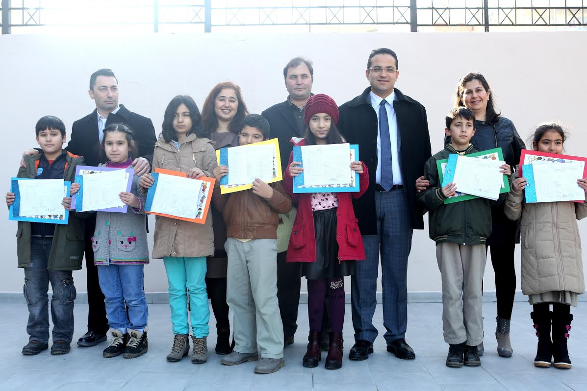 Başkan Atila öğrencileri karne gününde yalnız bırakmadı