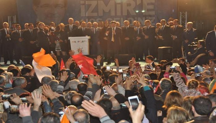 Davutoğlu’ndan İzmir’e Bakanlar Kurulu sözü!