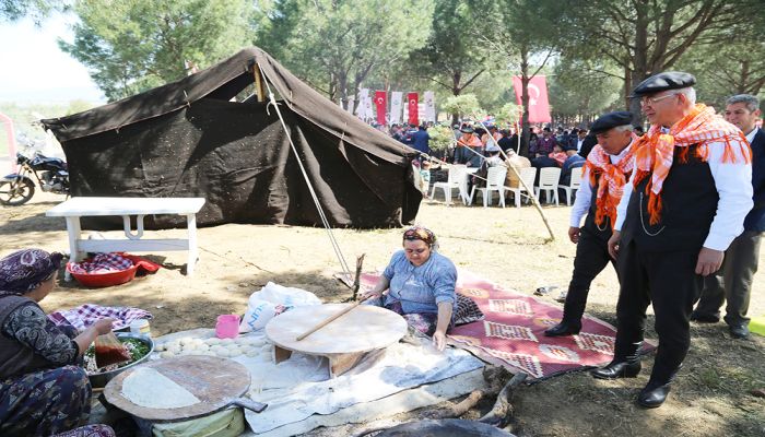 PAZAR GÜNÜ TORBALI’DA YÖRÜK ŞENLİĞİ VAR