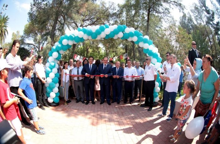 Bornova Belediyesi’nden çocuklara bayram hediyesi