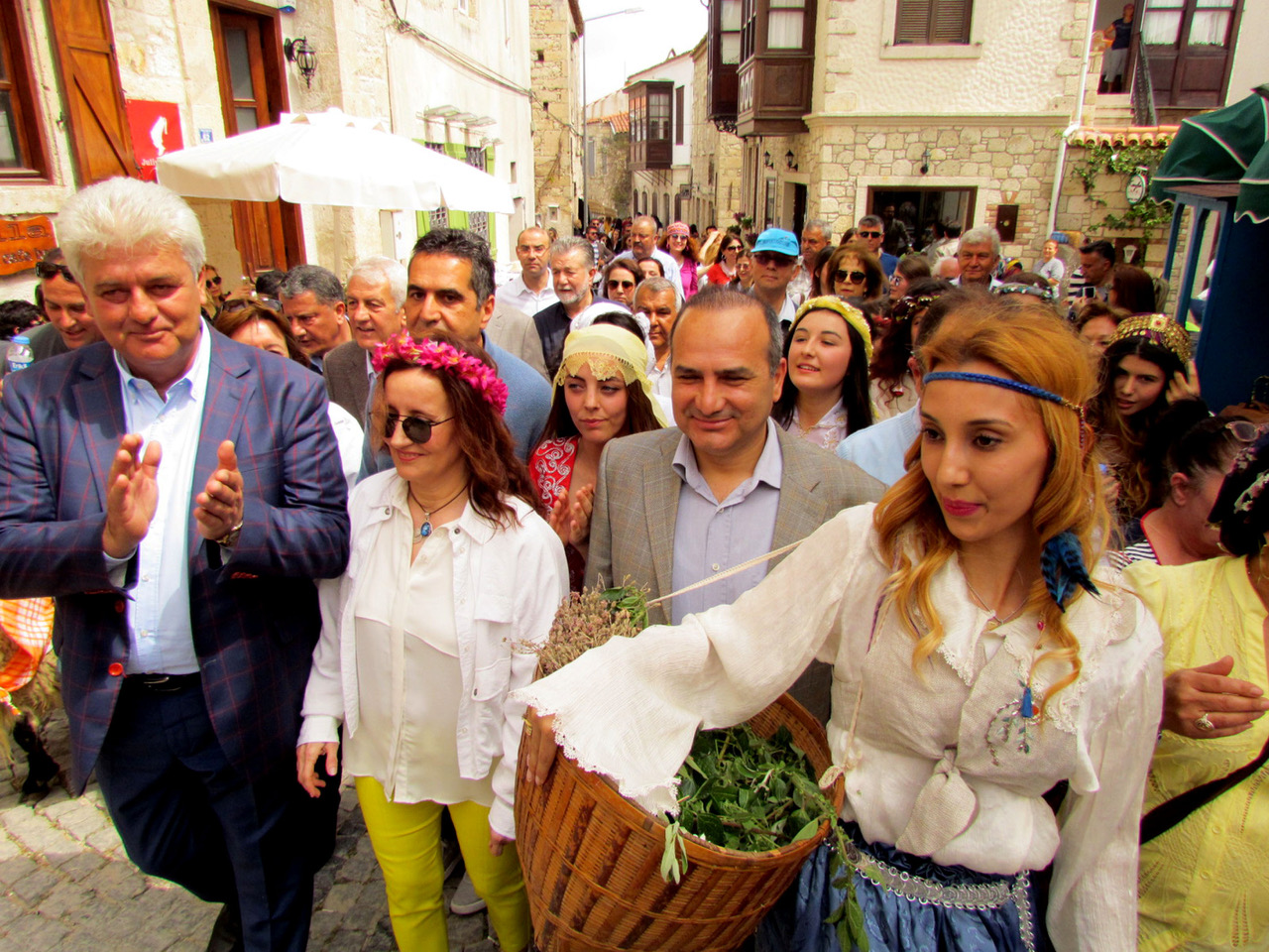 Alaçatı Ot Festivali’ne yoğun ilgi