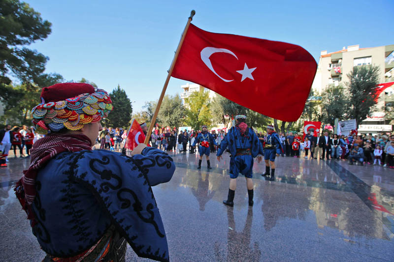 Buca’da Cumhuriyet Coşkusu sürüyor