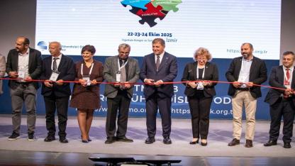 8. Elektrik Tesisleri Ulusal Kongre ve Sergisi'ni açtı