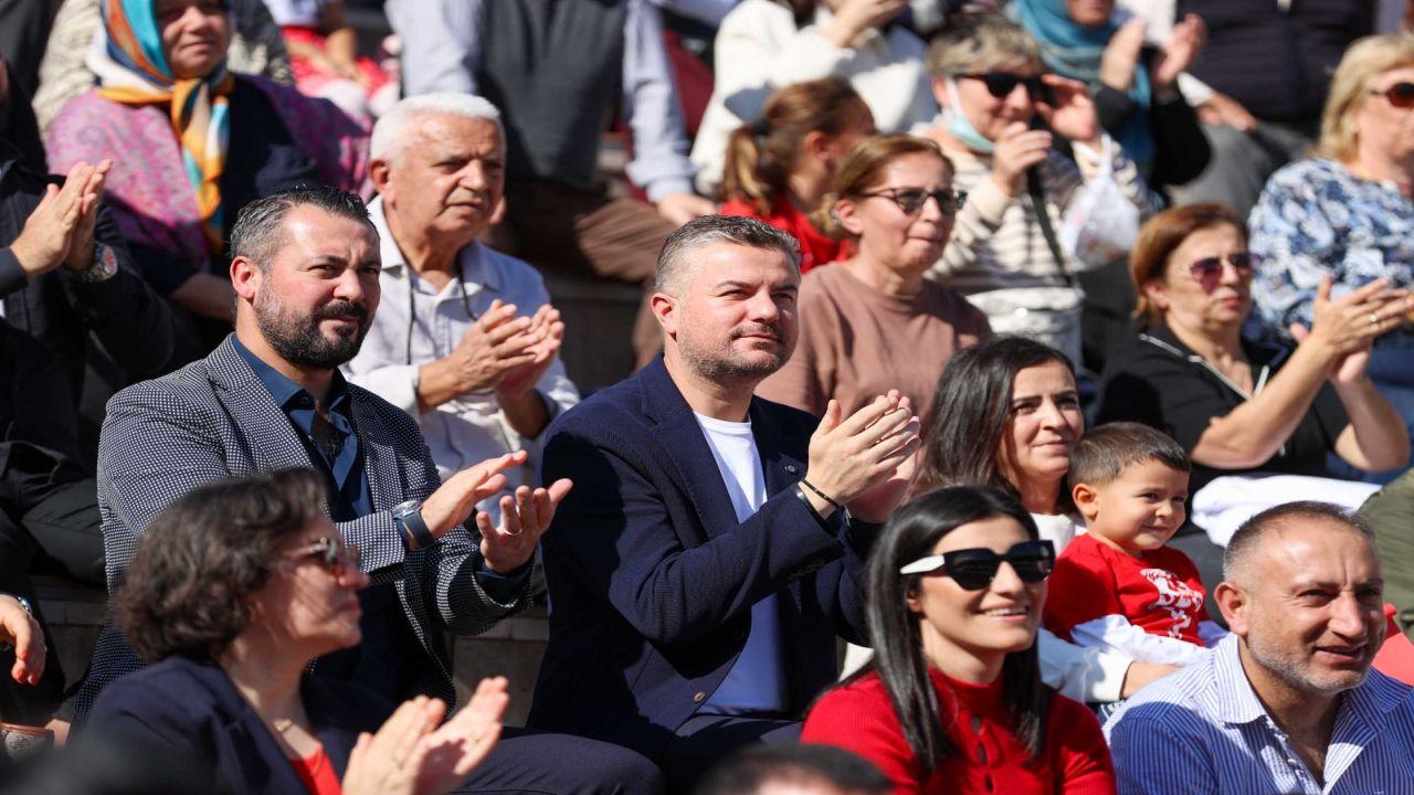 Bucalı miniklerden duygu dolu kutlama