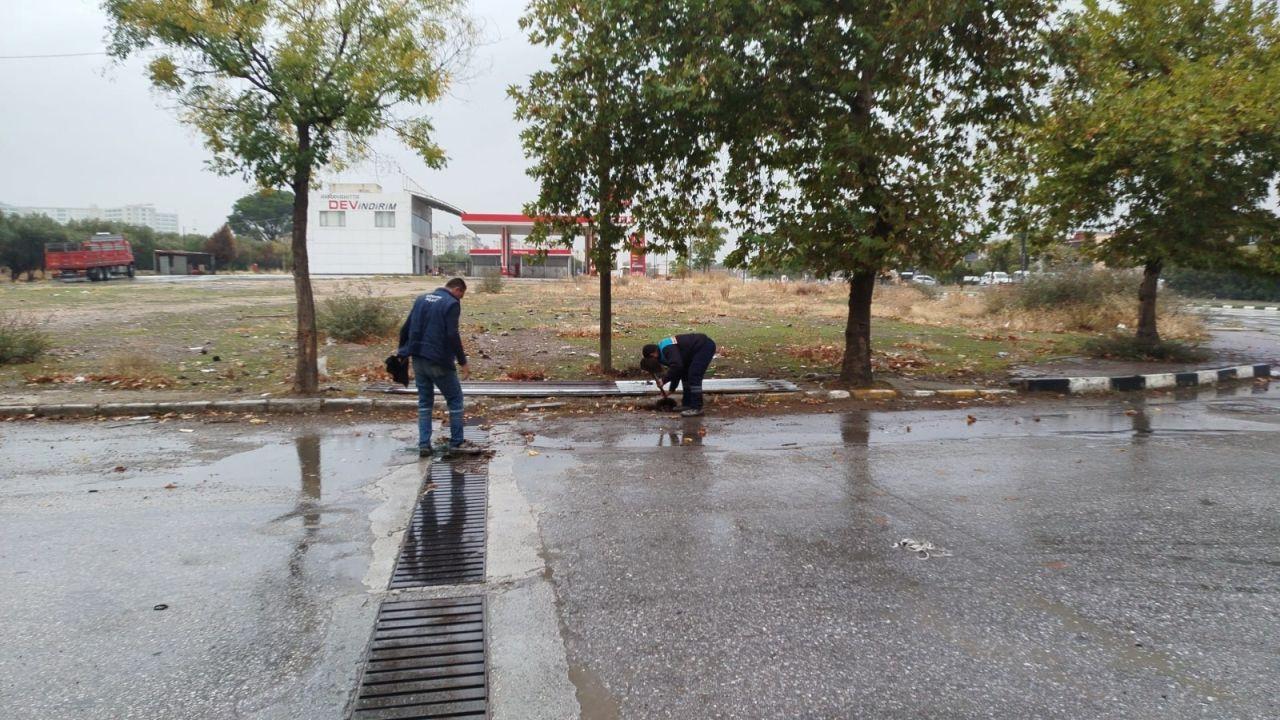 "Büyükşehir ve MASKİ Ekipleri Yağmur için Sahada"