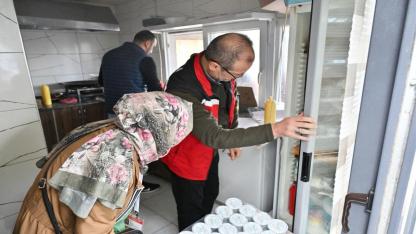 Büyükşehir’den Okul Önlerinde Seyyar Satıcı Denetimi