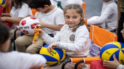 İzmirli çocuklar, Başkan Tugay’la okuma saatinde buluştu