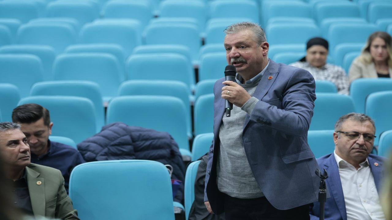 " Konak Belediye Meclisi ekim ayı ilk toplantısını gerçekleştirdi"