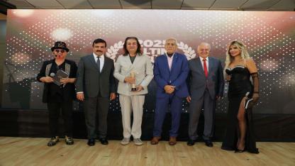 Sanatçı Çelik’ten Örnek Davranış