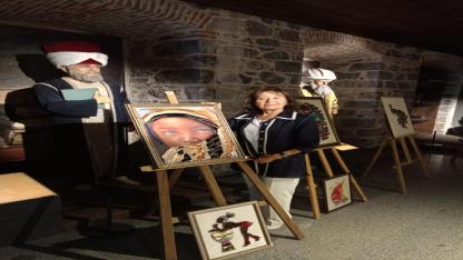 Sabırla ilmek ilmek dokunan ışıklar