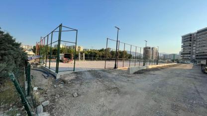 Büyükşehir’den gençlere beş yeni halı saha