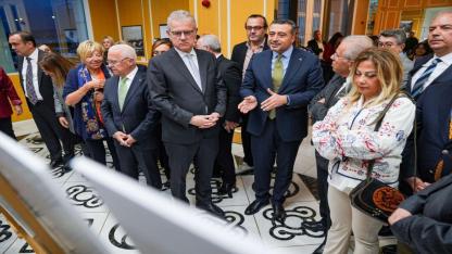 “İletişim Yüzyılında Kentlerin Hikâyesi” Sergisi İzmir’de Açıldı