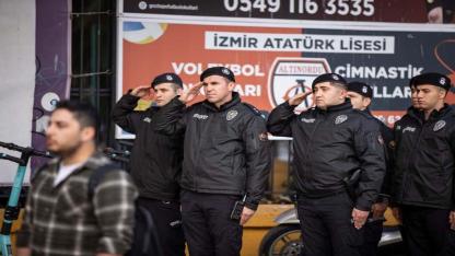 İzmir Ata’sını unutmadı