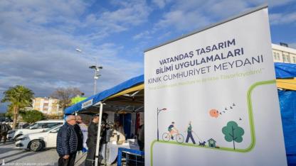 Kınık Cumhuriyet Meydanı yenileniyor