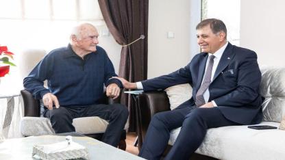 Yıllar sonra duygulandıran buluşma