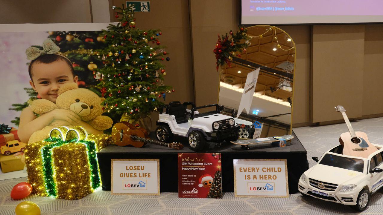 LÖSEV İzmir’de Çocuklara Yeni Yıl Sürprizi Yaptı
