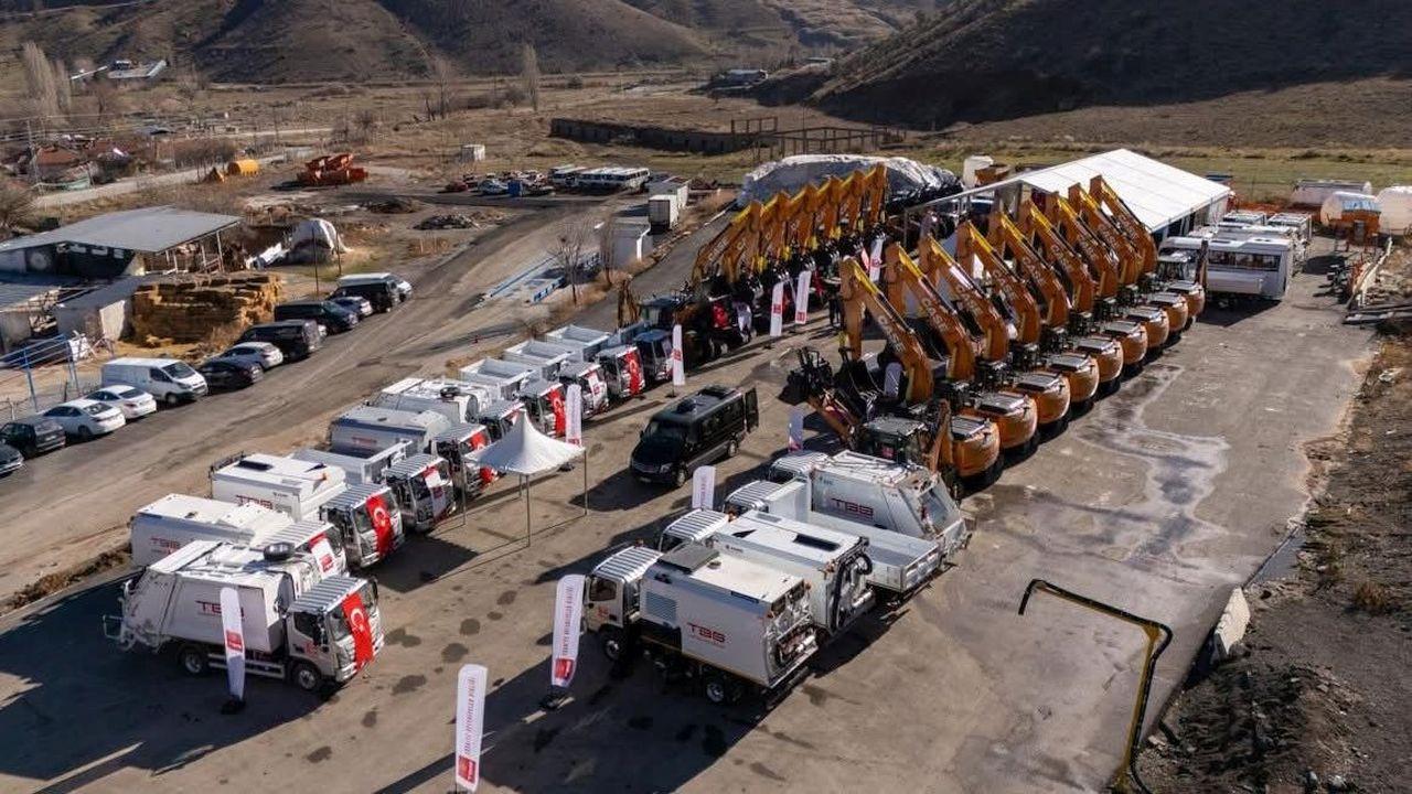 Seferihisar Belediyesi’ne TBB’den Çöp Kamyonu Desteği