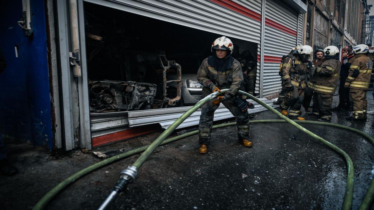 Buca’da depo yangını kısa sürede söndürüldü