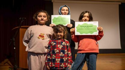 Bilimle büyüyen Bornova’da 179 genç sertifikalarını aldı