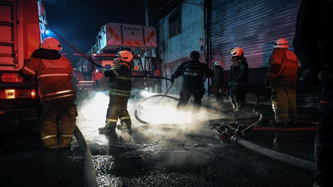 Buca’da mobilya atölyesinde yangın alarmı